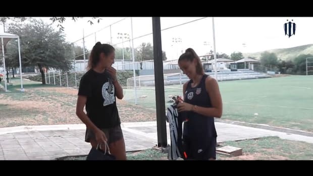 Alex Morgan visits Monterrey Women